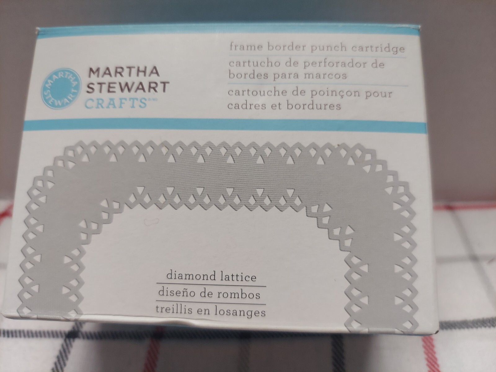 Martha Stewart Crafts Frame Border Punch Cartridge Diamond Lattice Card Making