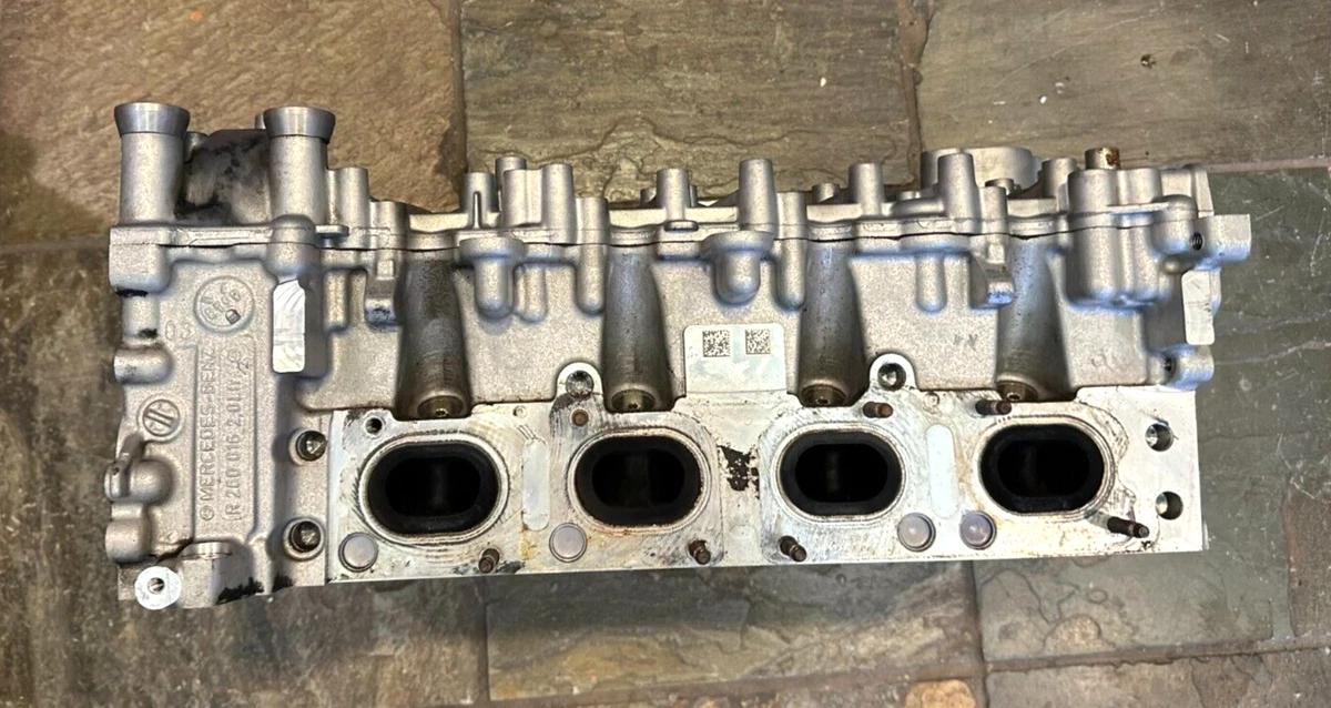 MERCEDES BENZ CYLINDER HEAD, PART# 2600105400, 2600107701, GENUINE とろみ@お値下げ交渉可能です様専用