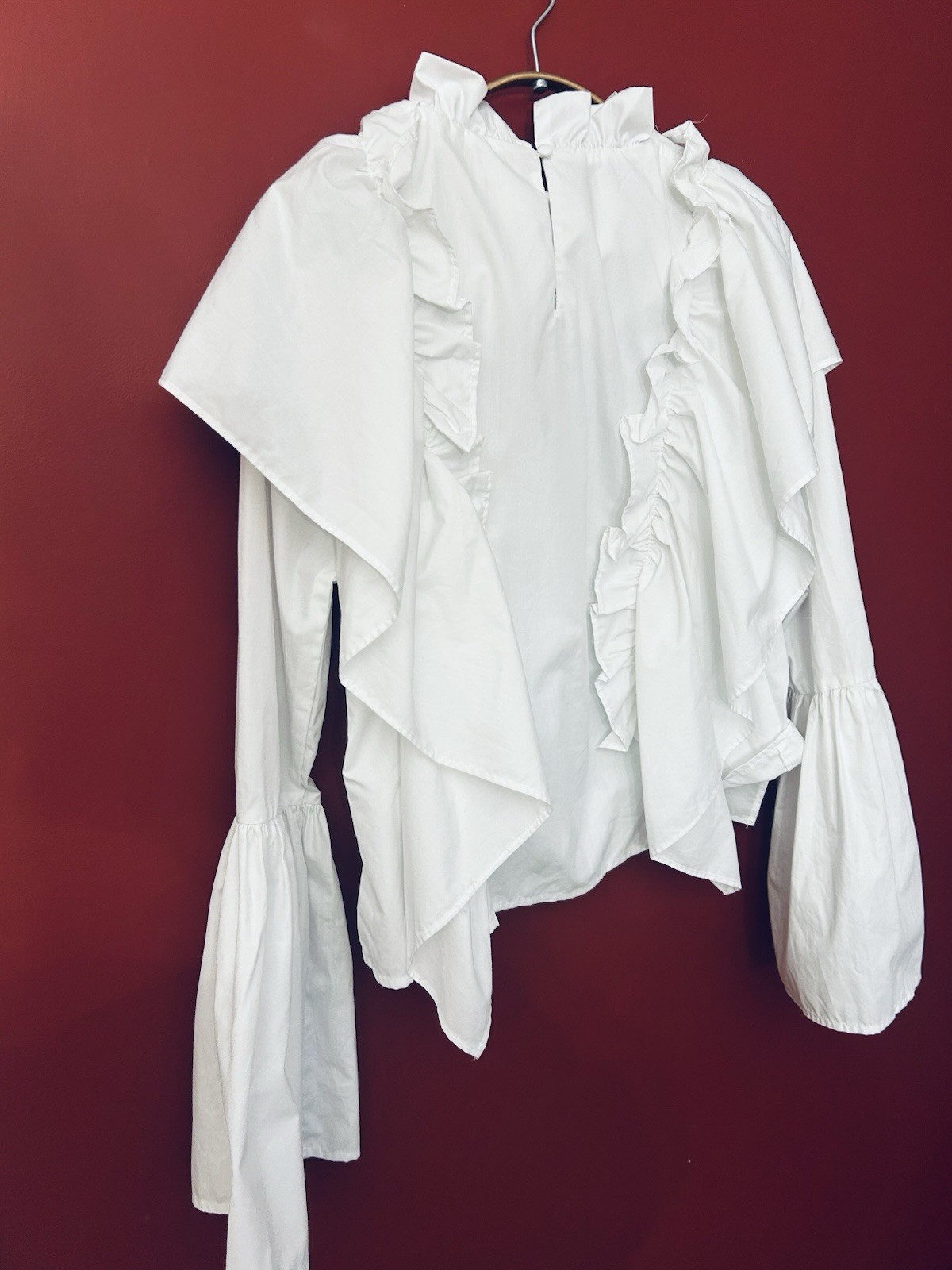 MISGUIDED White Dramatic Extreme Ruffle Frill Sle… - image 5