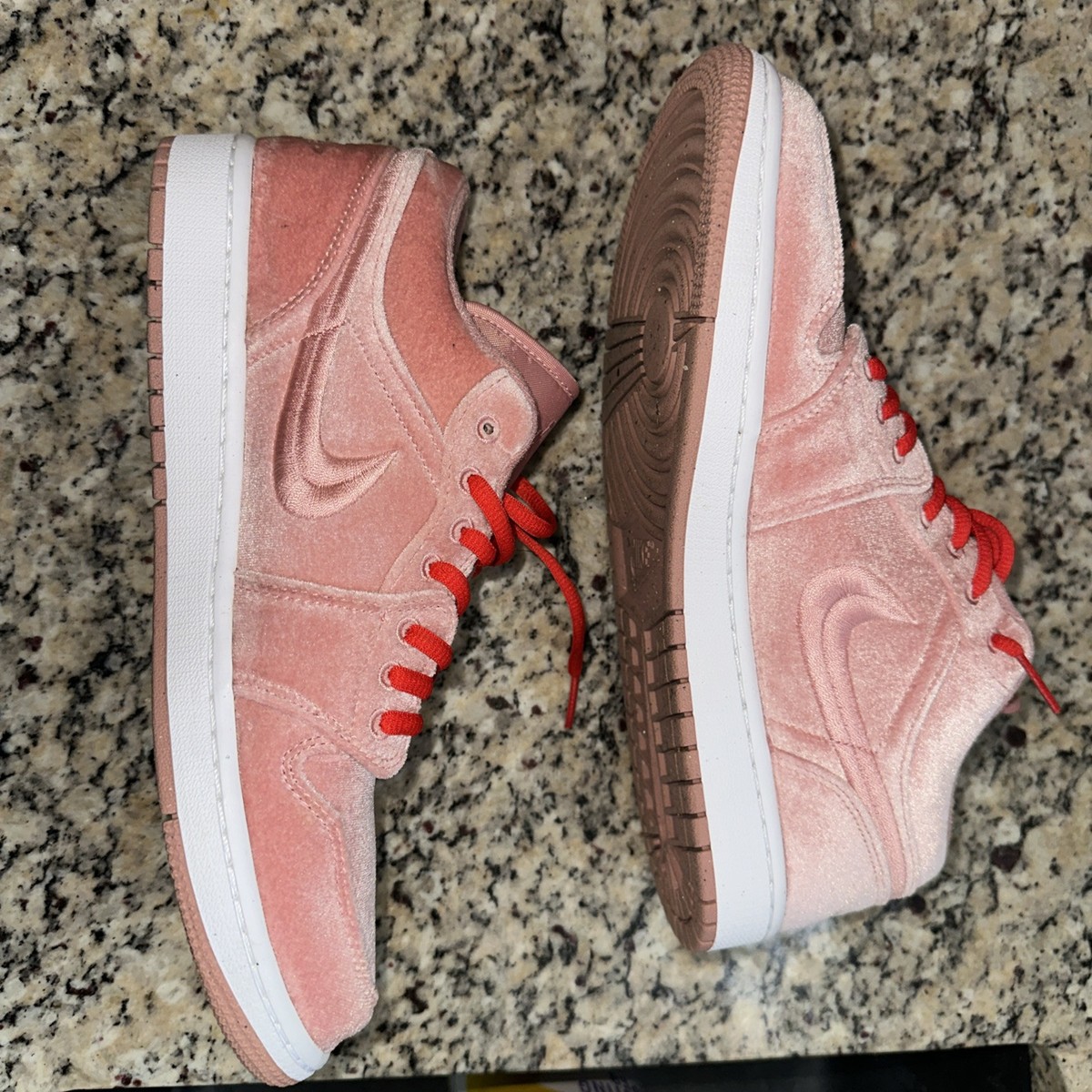 ☆【NIKE】☆(W) Jordan 1 Low SE Pink Velve.t☆22-25cm☆ Air Jordan 1 Low SE Shoes Pink Velvet White DQ8396-600