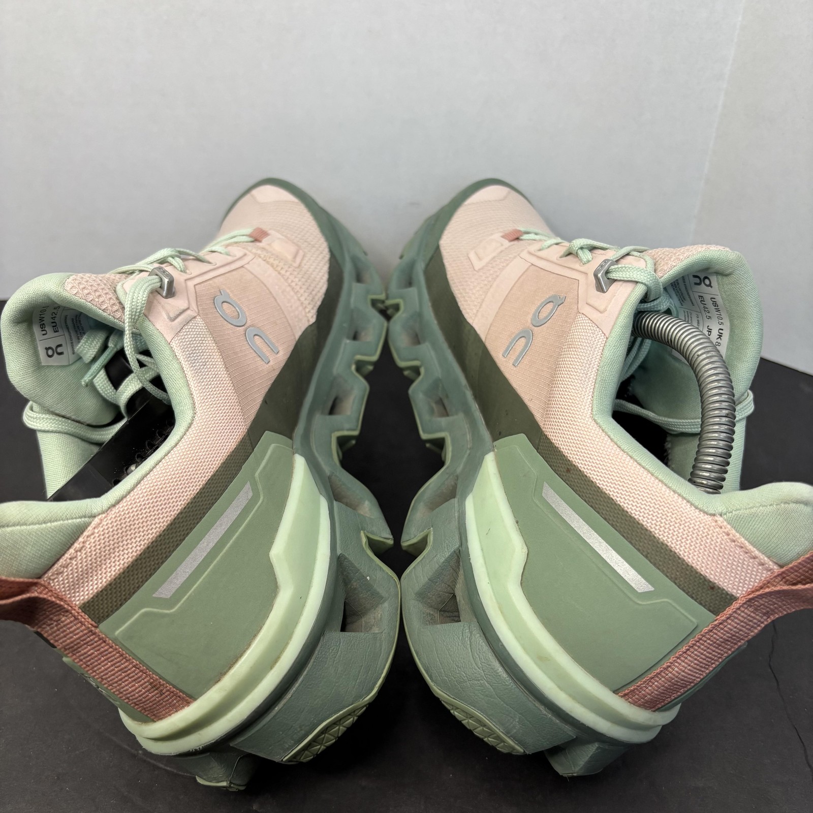 On CloudTec Shoes Womens Size 10.5 Pink Green Waterproof Trail Hiking Sneakers