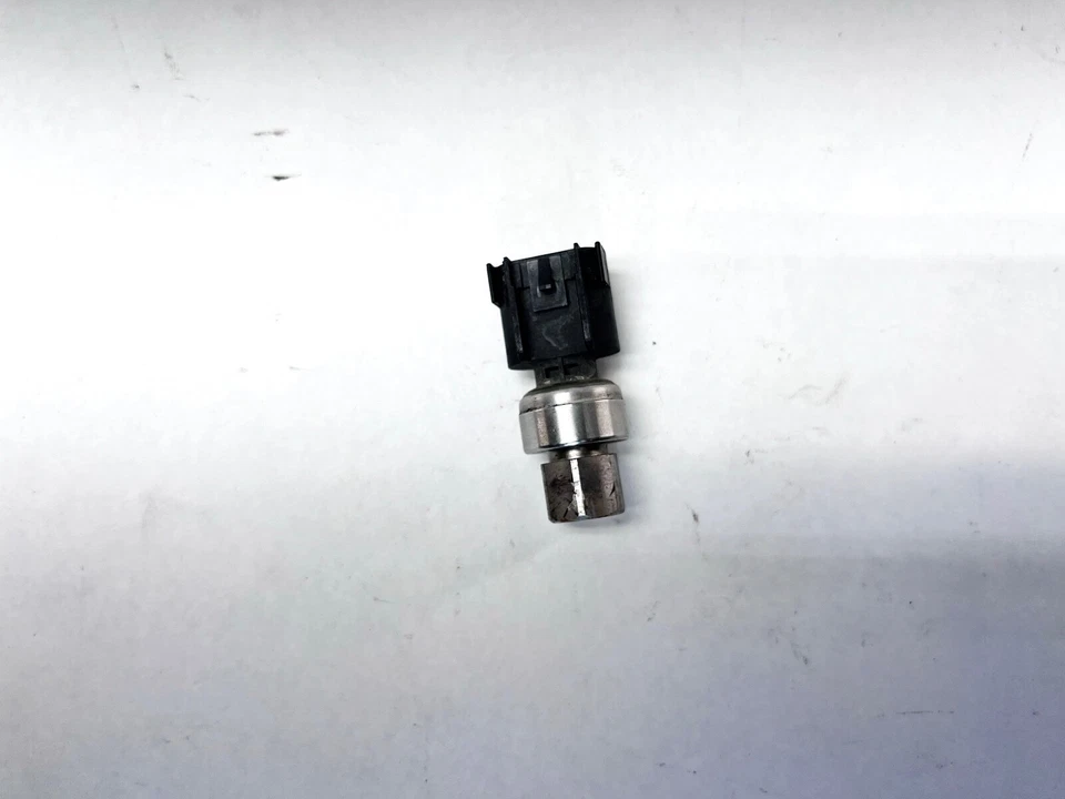 17-21 GMC SIERRA 2500 3500 FUEL PRESSURE CONTROL SENSOR OEM - Image 3 of 3