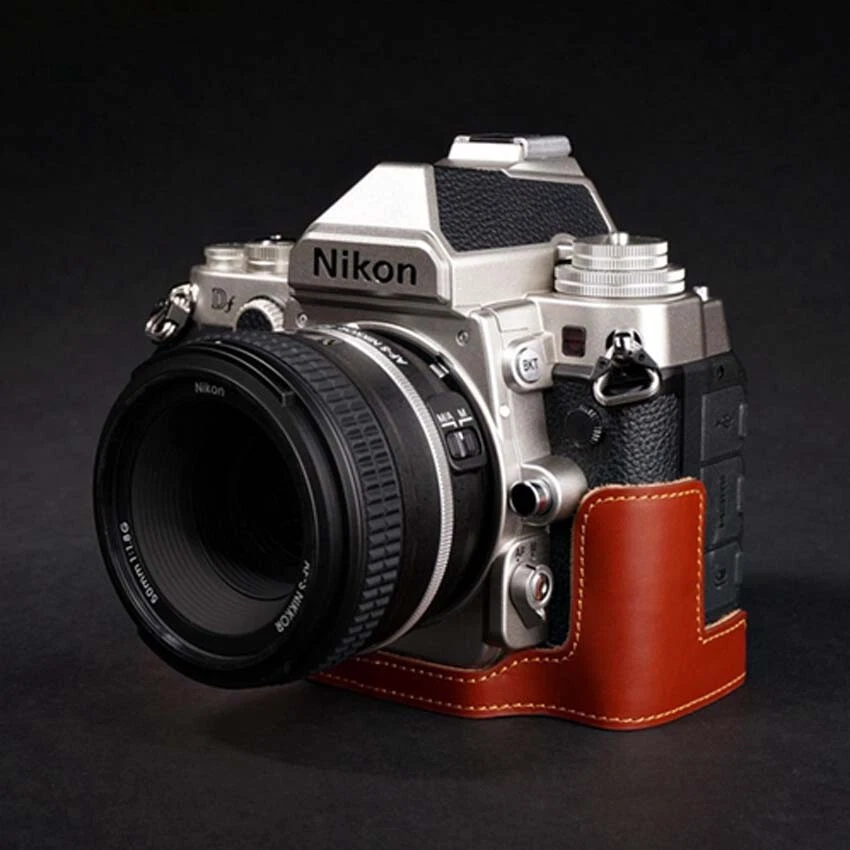Estuche con media cámara de cuero genuino hecho a mano para Nikon DF Foto 3 de 4
