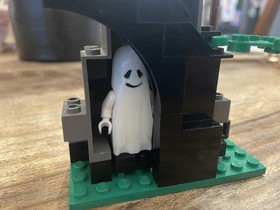 Lego Castle Ghostly Hideout 1596 100% Complete W/Instructions Vintage 1993