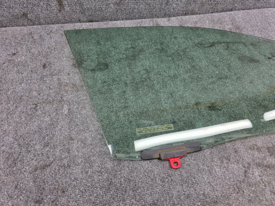 2001-2006 LEXUS LS430 OEM FRONT RIGHT PASSENGER DOOR WINDOW GLASS - Image 4 of 4