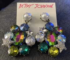 NWT Betsey Johnson goldtone multi stone & imitation pearl drop earrings $52