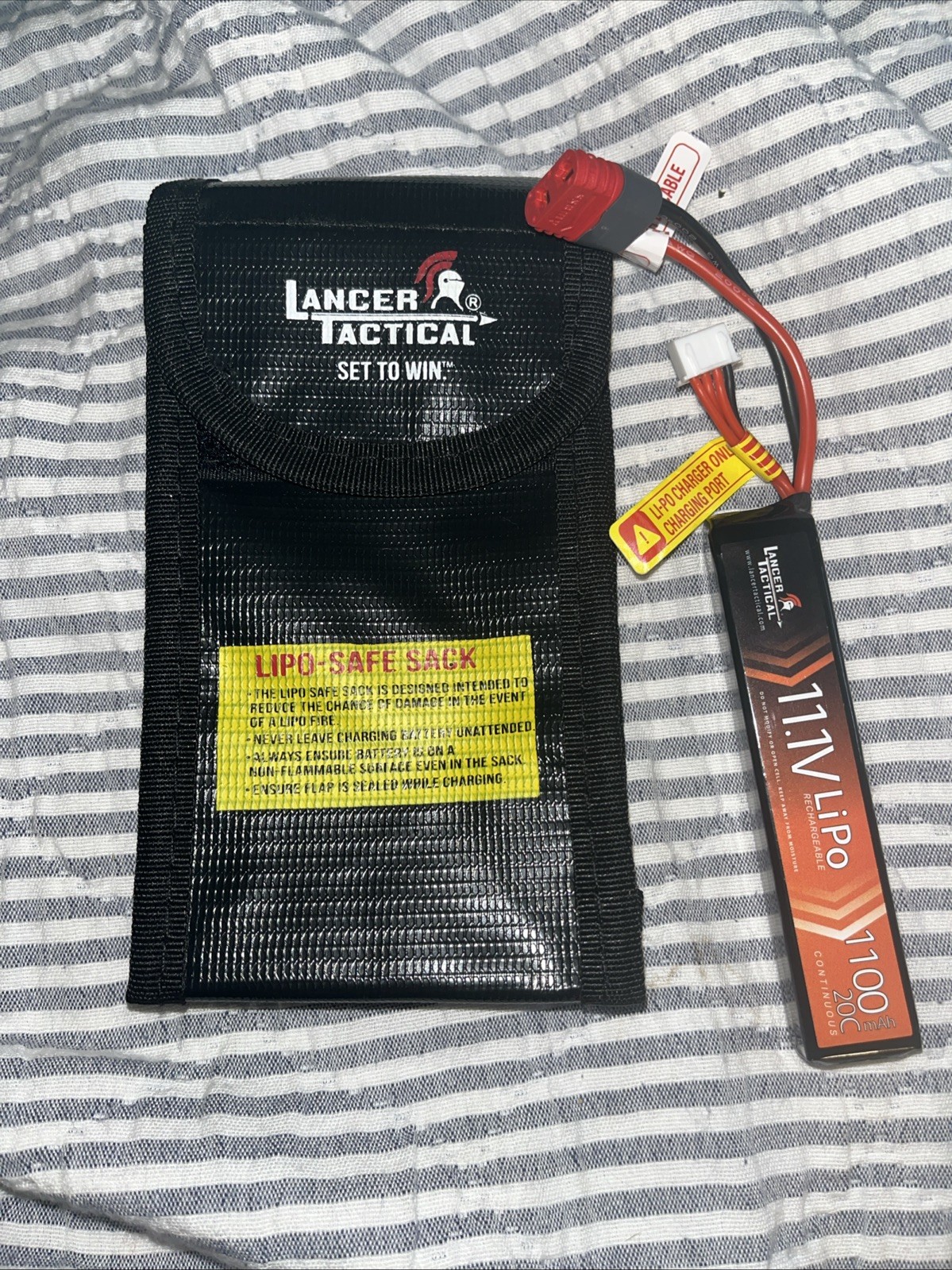 Arcturus LWT MK1 11.1v LiPo Battery 2 Mags Feyachi Flashlight Accessories Used