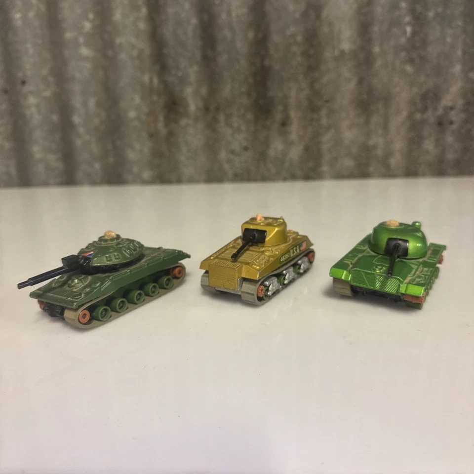 Vintage Matchbox Battle Kings Sherman Tanks #K-101, 102 & 109 - Image 2 of 4