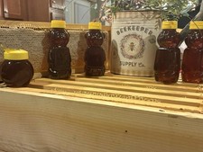 Fresh, pure honey 1lb Bottles, sweet buttery flavor. taste the difference