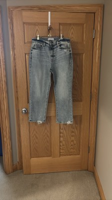 NWOT Daze Jeans Distresses 32
