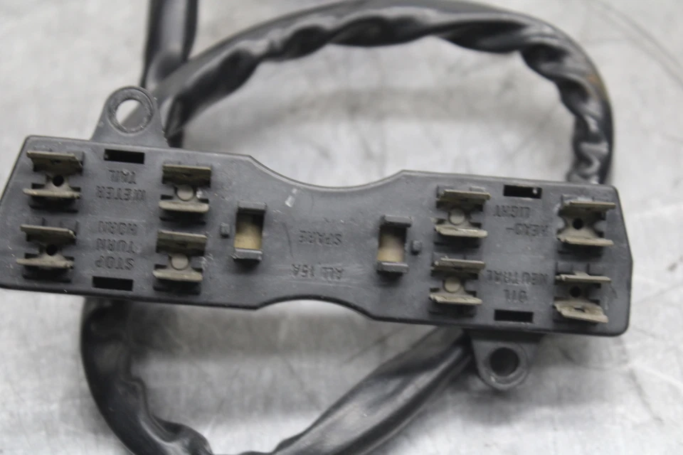 CAJA DE FUSIBLES HONDA INTERCEPTOR 750 VF750F 84 BB108 Foto 3 de 4