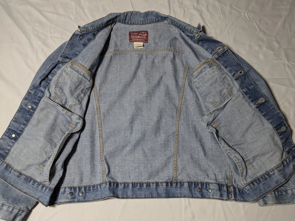 复古 FOSSIL 品牌男式大号牛仔蓝色牛仔卡车司机夹克 — 第 3/4 张图片