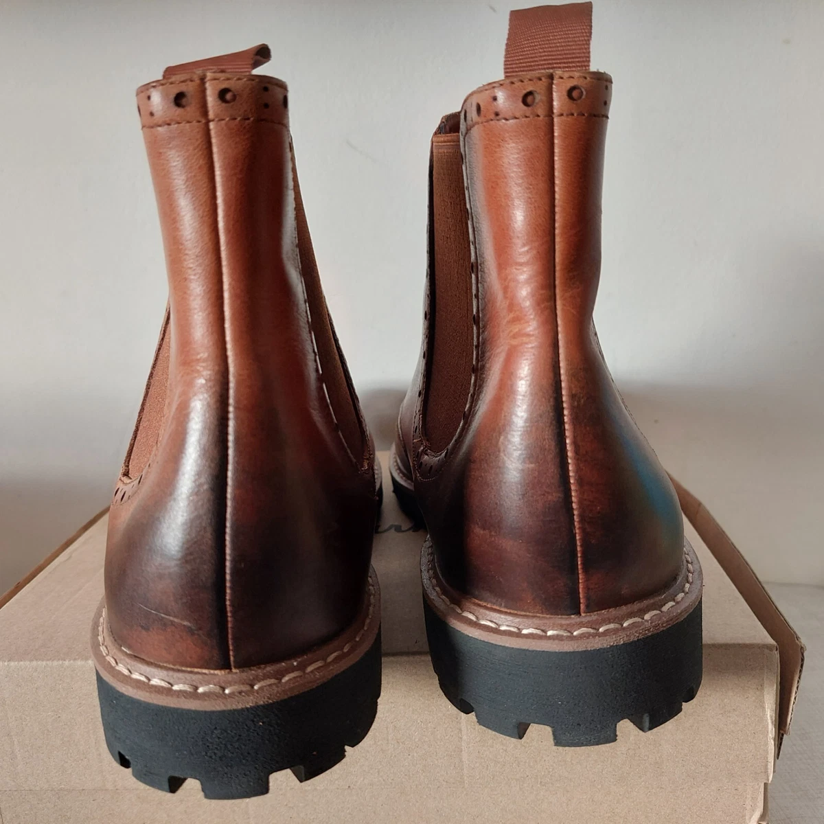 Clarks batcombe boots outlet