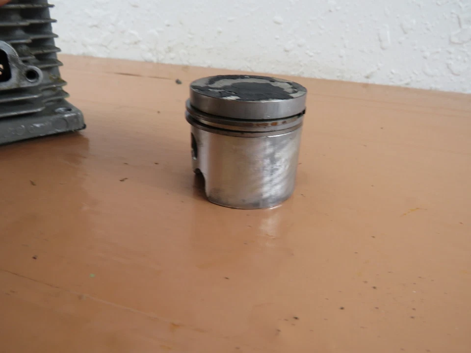 Motosierra Pioneer 970 Holiday 2 OEM cilindro y pistón 429256 Foto 2 de 4