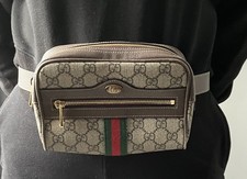 Borsa Gucci GG Supreme Ophidia in vita/cintura