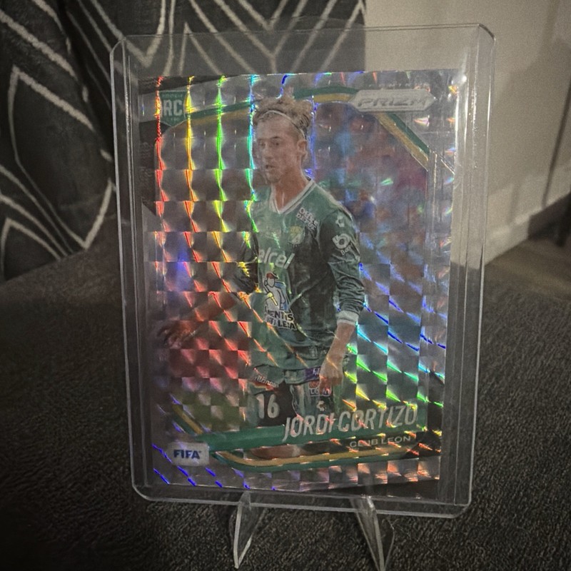 2025-26 Panini Prizm FIFA Soccer - Jordi Cortizo #203 Base Mosaic Prizms
