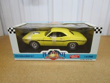 1970 Dodge Challenger R/T 1/18 ERTL 426 Hemi yellow Peach State Club diecast car