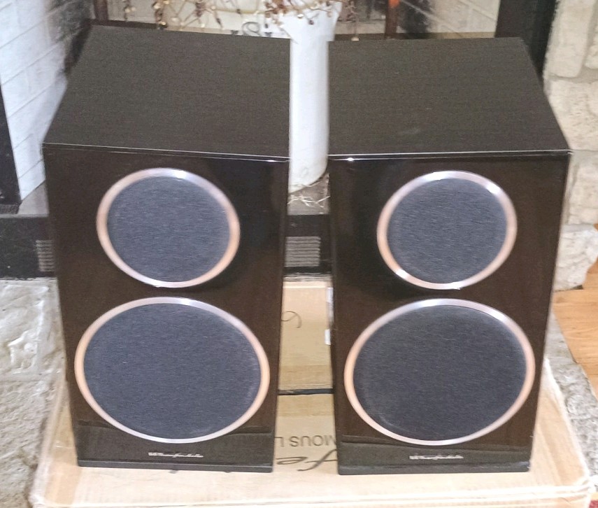 Wharfedale Diamond 225 Bookshelf Speakers Excellent Condition! | eBay