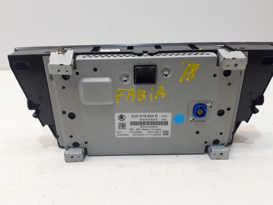 2018 SKODA FABIA 6V0919604B Original Benötigt Code - Bild 4 von 4