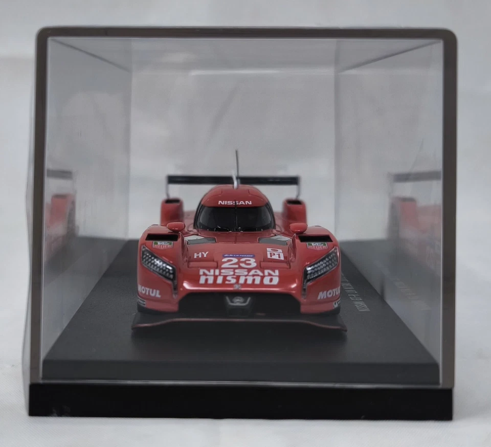 Nissan GT-R LM Nismo #23 2015 versión de lanzamiento 45250 EBBRO 1:43 Foto 3 de 4
