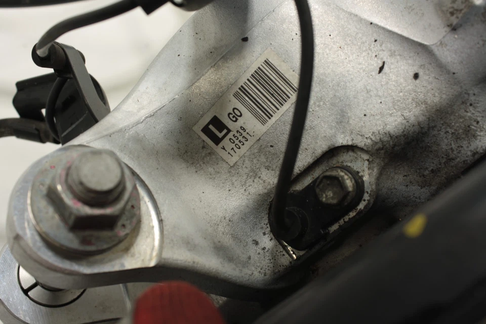 2015 - 2020 LEXUS RC300 RC350 REAR LEFT DRIVER SIDE SPINDLE KNUCKLE HUB OEM Foto 4 de 4