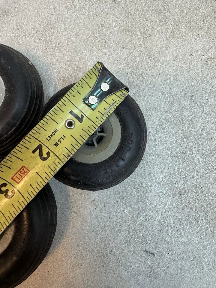 机库 9 轮胎套装如图所示 — 第 4/4 张图片