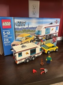 LEGO CITY: Car and Caravan (4435) Complete with Box and Instructions