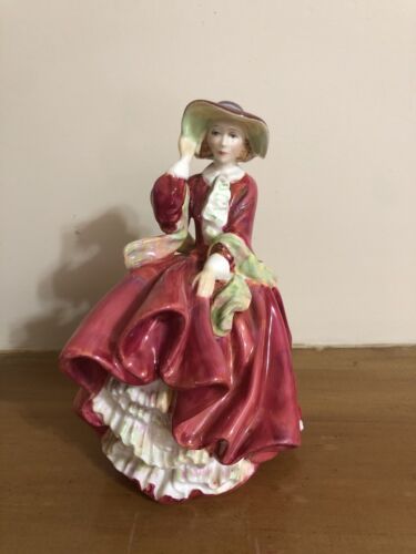 Royal Doulton Figurine "Top of the Hill" H.N 1834 - Picture 1 of 5