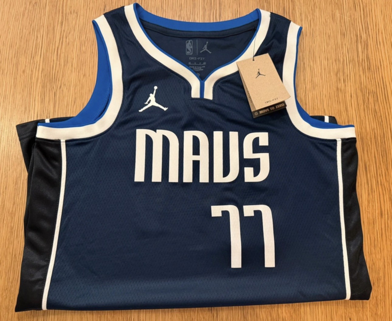 Maillot NBA Dallas Mavericks de Luka Dončić Jordan pour vos matchs entre amis