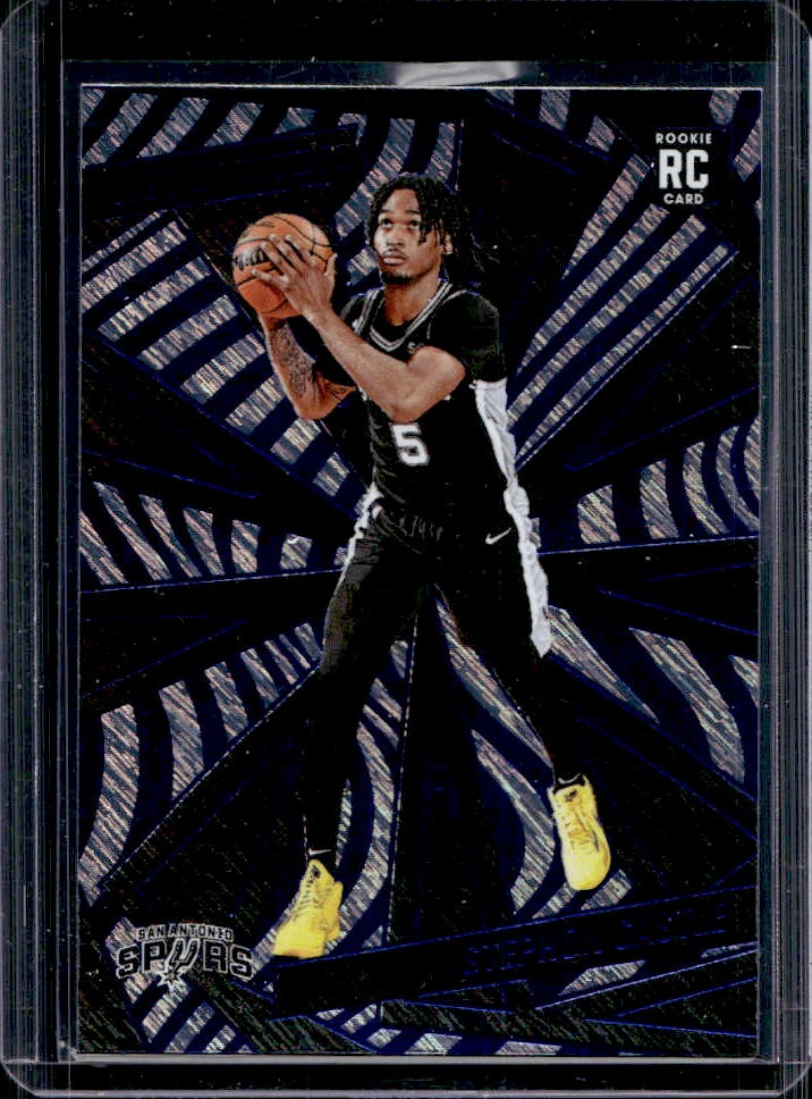 2024-25 Panini Revolution Stephon Castle RC Blue Storm Rookie #116 Spurs