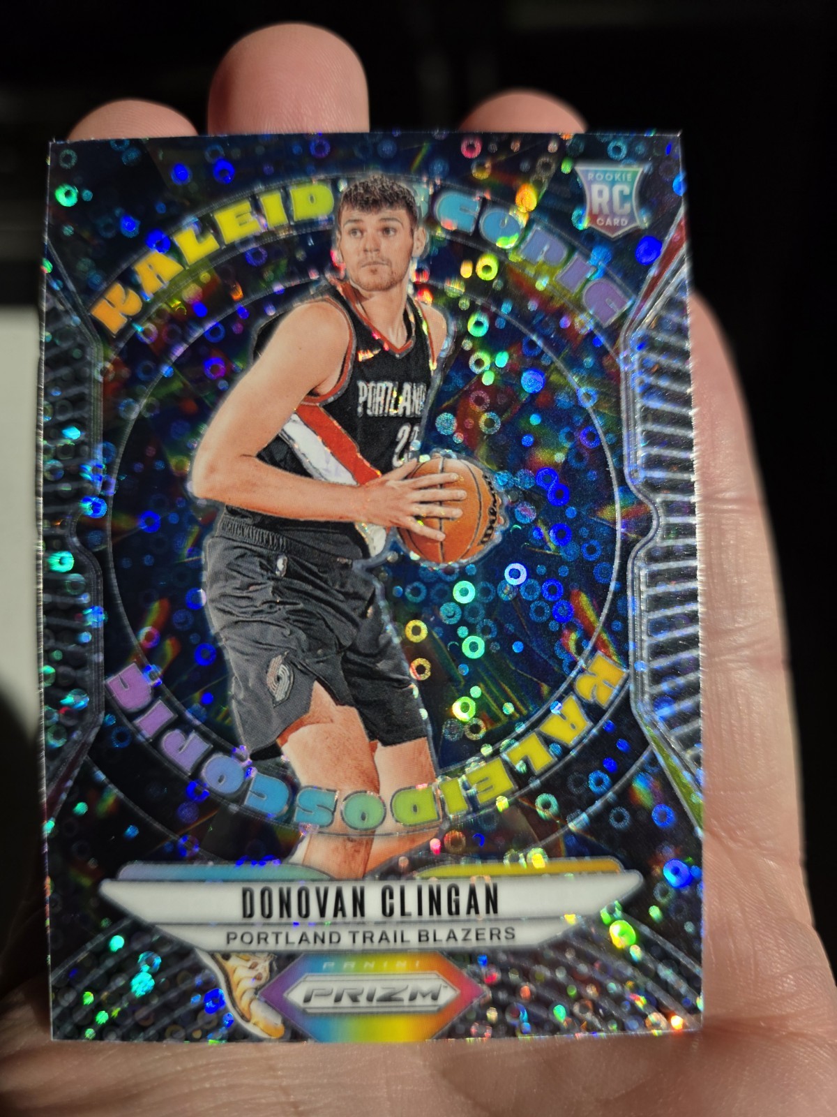 2024-25 Panini Prizm - Kaleidoscopic Donovan Clingan #18 Fast Break Prizm (RC)