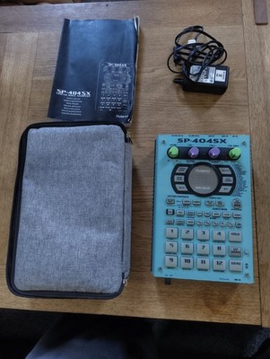 Roland SP-404 SX