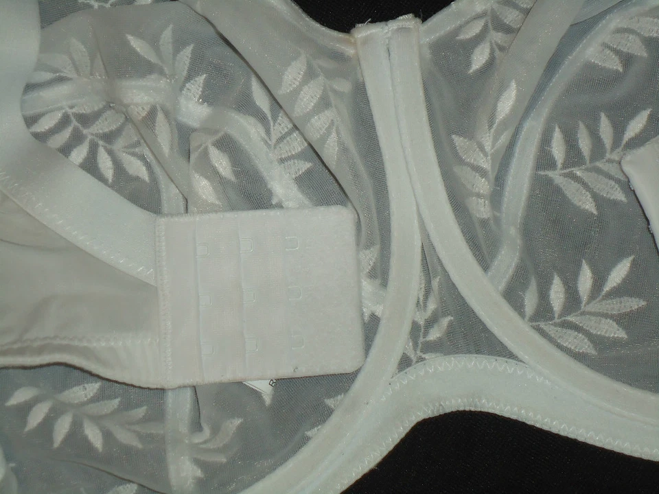 Nuevo con etiquetas Sujetador con aros Panache 3251 Tango II Superbra Balconette - Blanco Tú ELIGES Foto 4 de 4