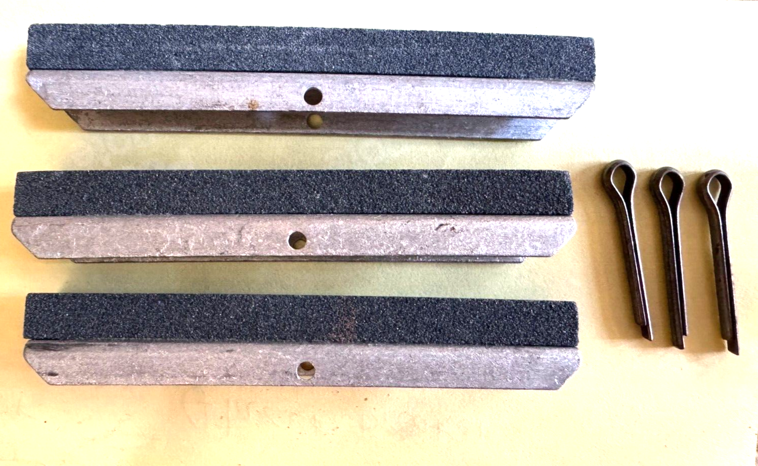Strone Break Tool Lisle Tools Replacement Stone Set for 23500 Cylinder Hone / Glaze ...