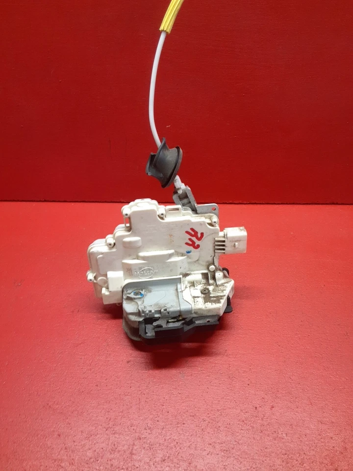 2003-2009 Audi A4 Quattro S4 RS4 Rear Right Passenger Door Latch Lock Assembly - Image 3 of 4