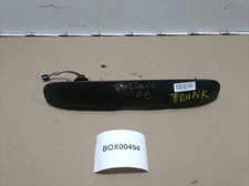 2008 2017 BUICK ENCLAVE REAR TAILGATE TRUNK CLOSURE CENTER HATCH HANDLE MOLDING