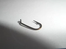 100 MUSTAD #16 DRY Fly Tying Hooks kendal round TD TAPERED EYE OUTPOINTED 3984 H