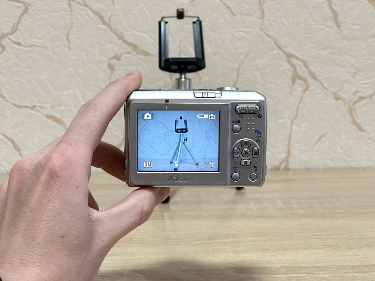 デジタルカメラ NIKON COOLPIX L1 Nikon L1 Review