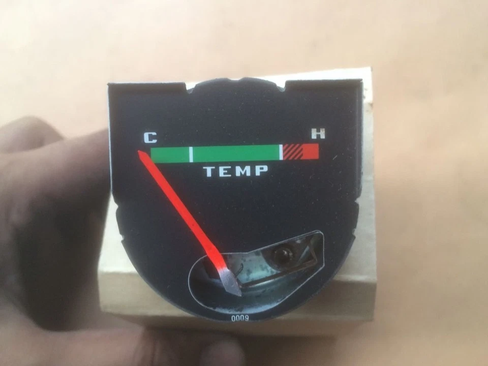 Medidor de pantalla de temperatura del agua Volvo 140 144 142 145 164 vintage nuevo de stock Foto 3 de 3