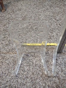 3 PC clear acrylic display stands, also known as easels or plate holders