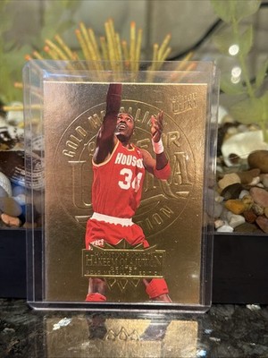 1995-96 Fleer Ultra - Hakeem Olajuwon #70 Gold Medallion Edition