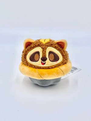 Disney Parks Munchlings Pocahontas Meeko Mince Pie 4  Advent Calendar Plush Toy