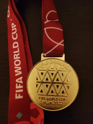Réplique Médaille Coupe Du Monde 2022 , World Cup , Psg , Messi, CR7 - Photo 1/4