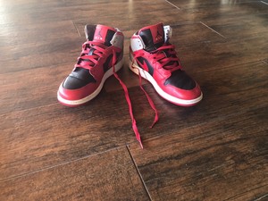 jordan 1s size 5.5