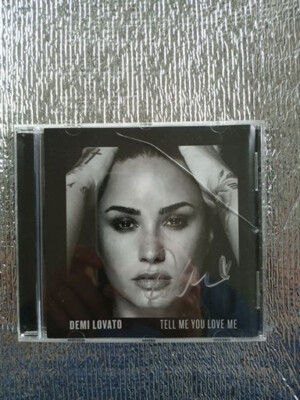 DEMI LOVATO CD TELL ME YOU LOVE ME (SIGNED)