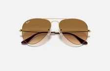 Ray-Ban Aviator Gold Sunglasses Gradient lenses Arista Gold RB8089