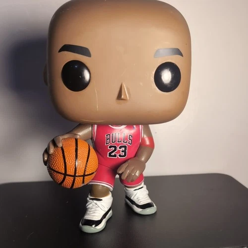 Funko Pop! NBA Michael Jordan Chicago Bulls #75 Vinyl Figure 10 inch 2019