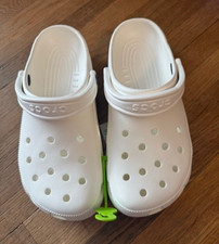 Crocs Classic Clog, White, New with Tags, USm8/w10, EUR 41-42, UKm7/w/8