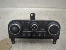 2012 NISSAN Qashqai Heater Control Assembly