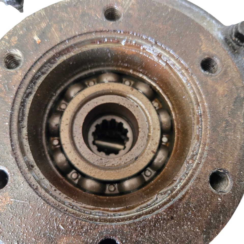 Sección central diferencial trasero 4x4 Toro GroundsMaster 328D OEM Foto 4 de 4